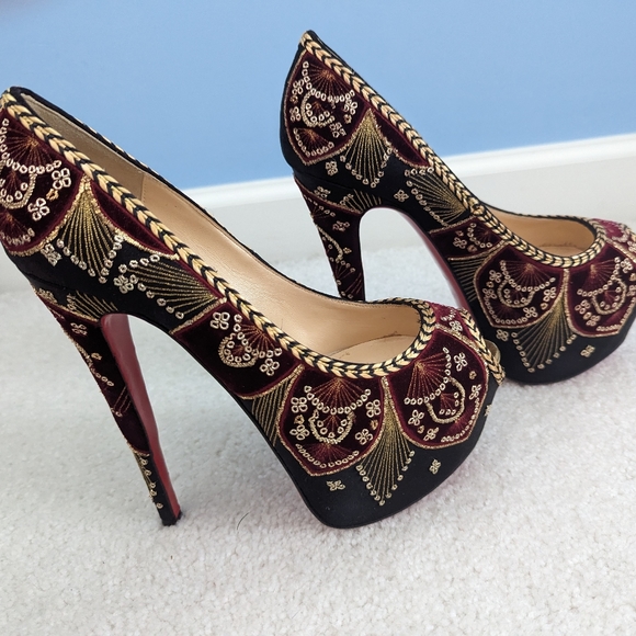 Louboutin Sombrero stiletto high heels 39 8 8.5 - Picture 2 of 6